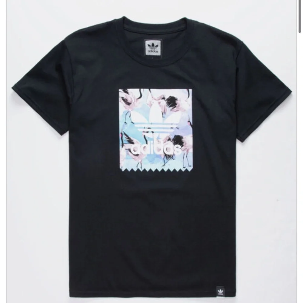 Youth Adidas trefoil logo/crane bird tee shirt sz Large. - Picture 1 of 7